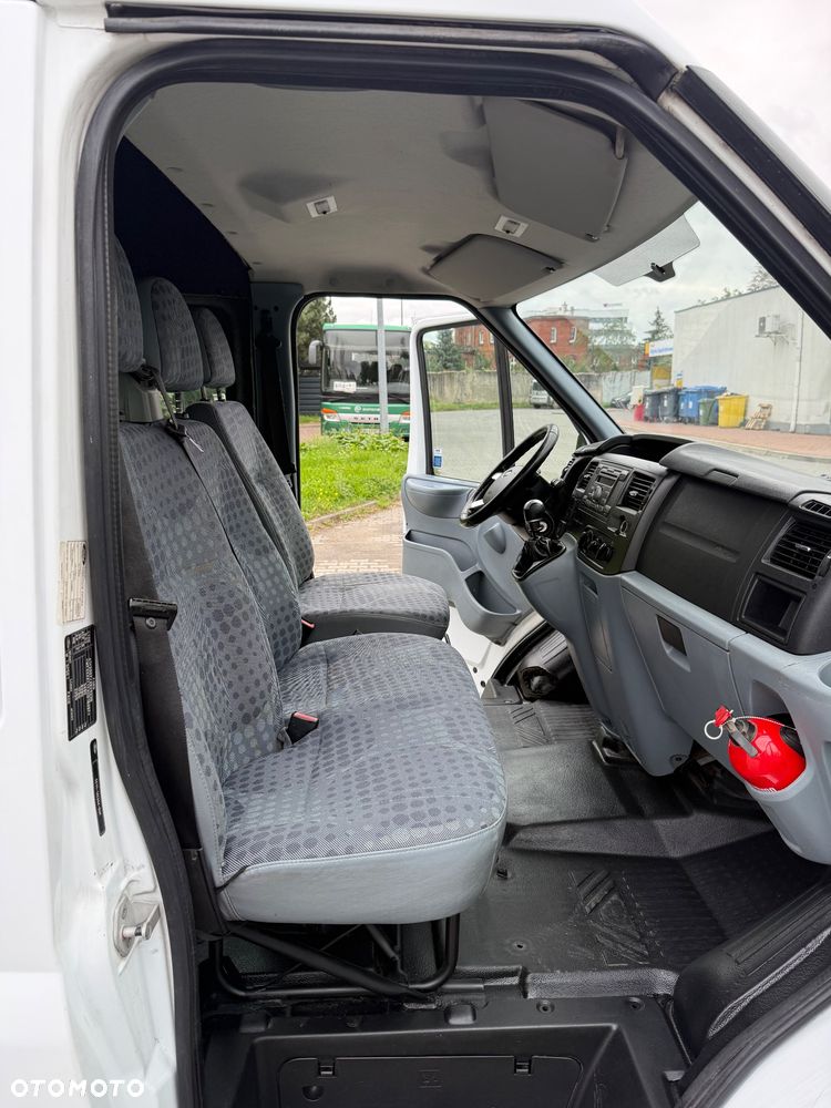 Ford Transit 2.2 TDCI L3H3 6 osobowy 4X4 AWD Salon PL - 17