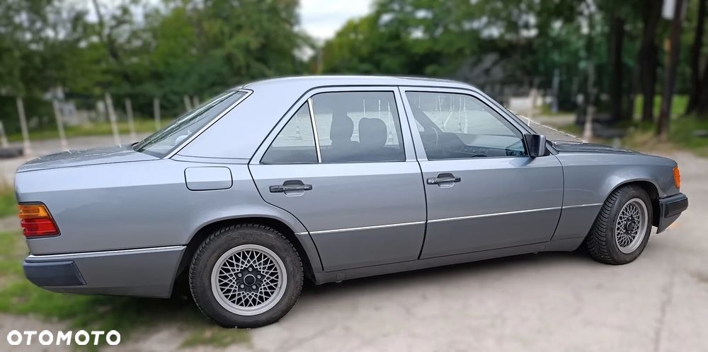Mercedes-Benz Klasa E - 7