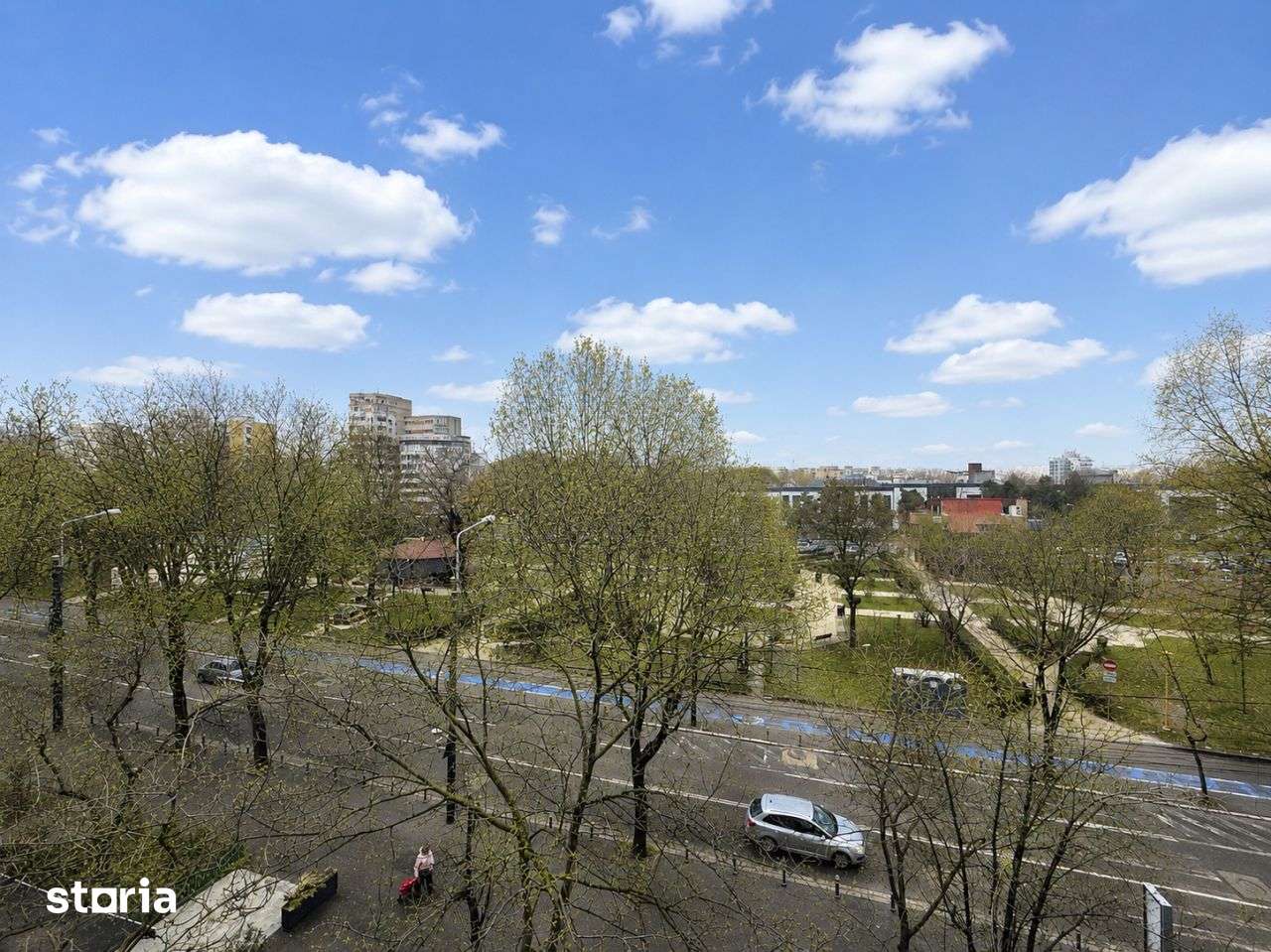 Str. Mircea cel Batran - vedere catre parc | etaj intermediar | gaze — fotografia 1