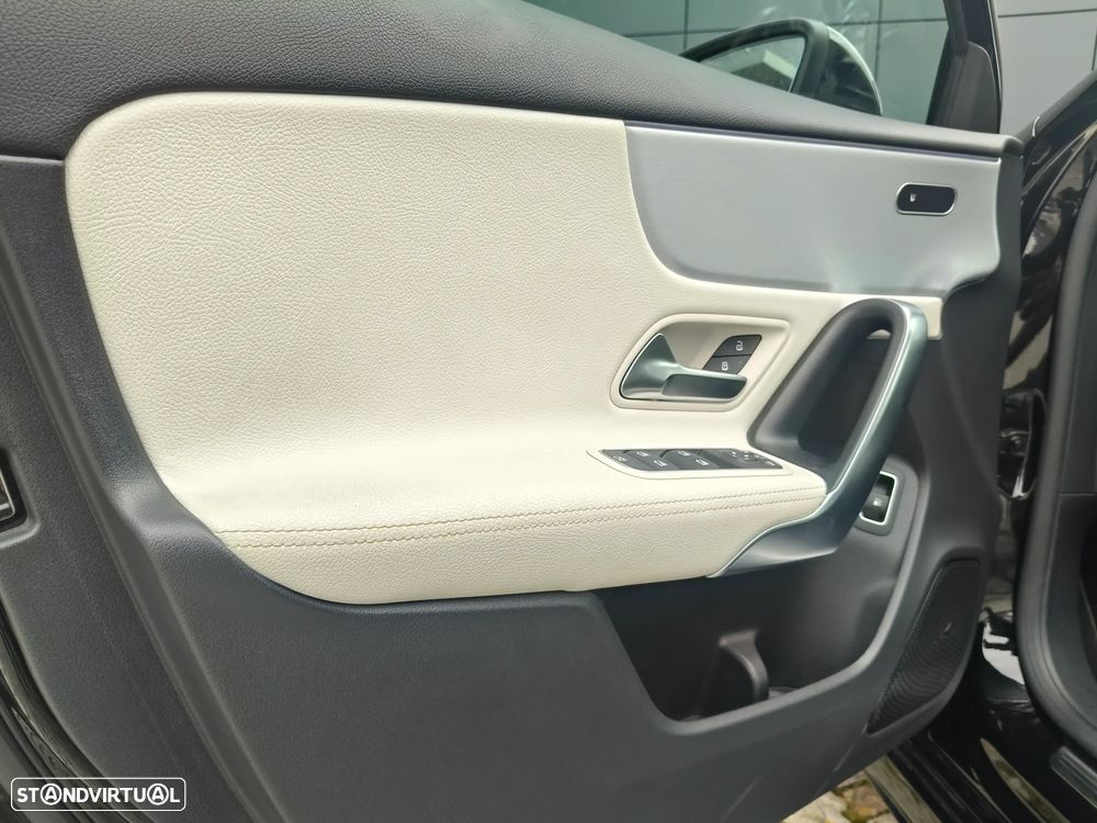 Mercedes-Benz A 250 e AMG Line - 8