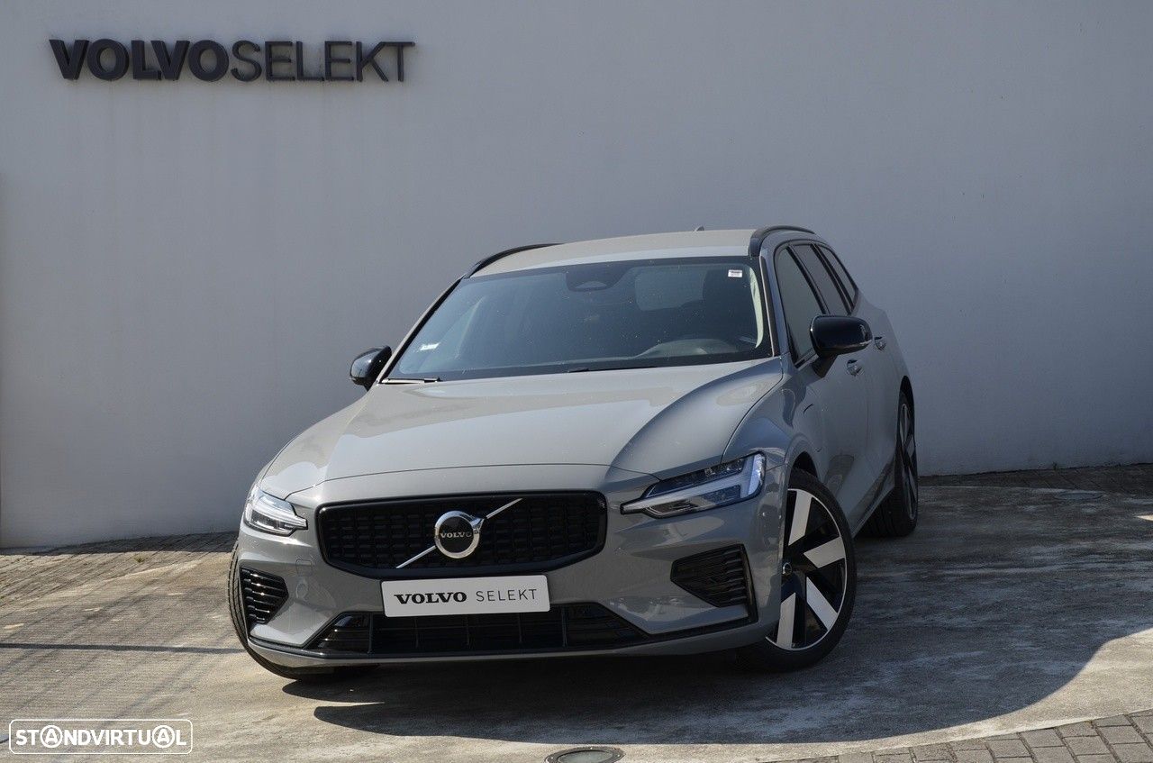 Volvo V60 2.0 T6 AWD TE Plus Dark - 1