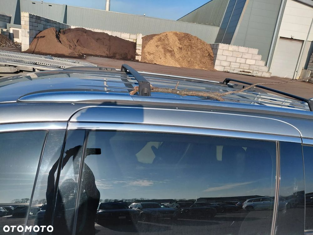 Chrysler Pacifica - 21