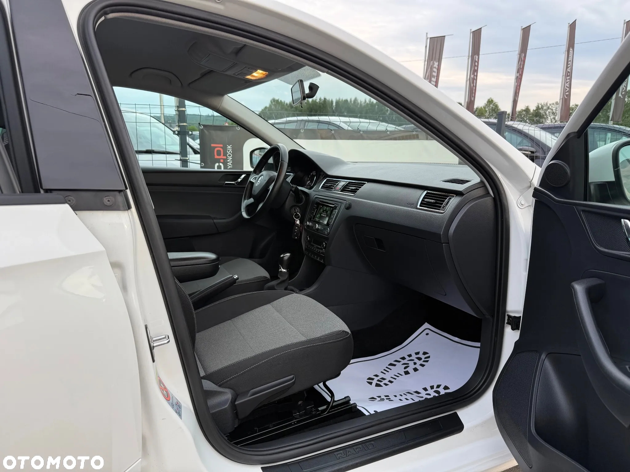 Skoda RAPID 1.6 TDI Ambition - 35