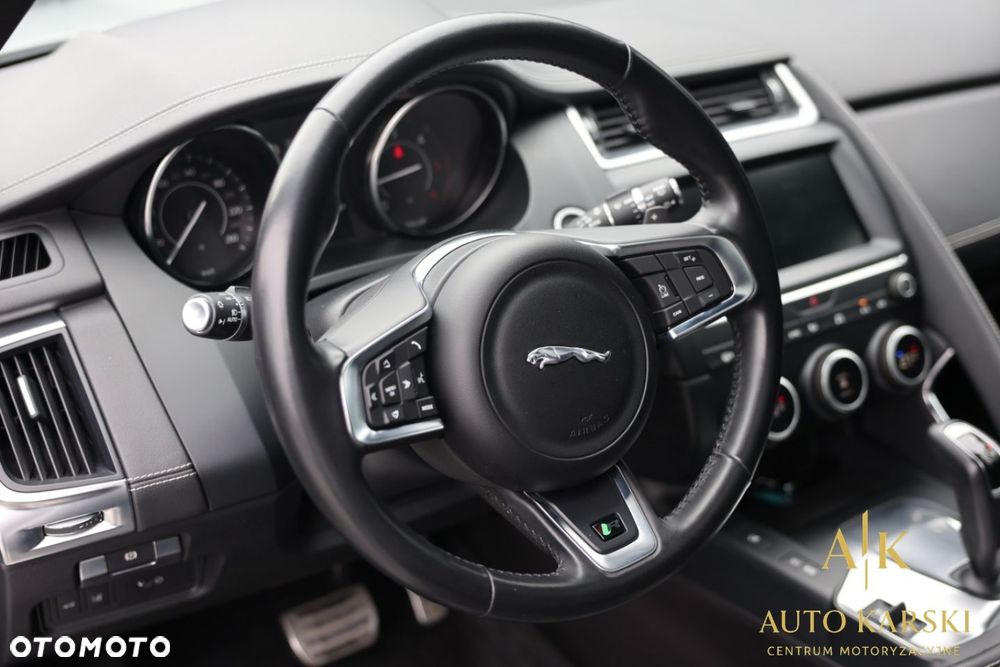 Jaguar E-Pace - 21