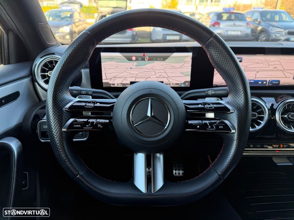 Mercedes-Benz A 250 e AMG Line - 20