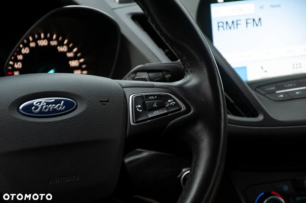 Ford Kuga 1.5 EcoBoost 4x4 Titanium - 36