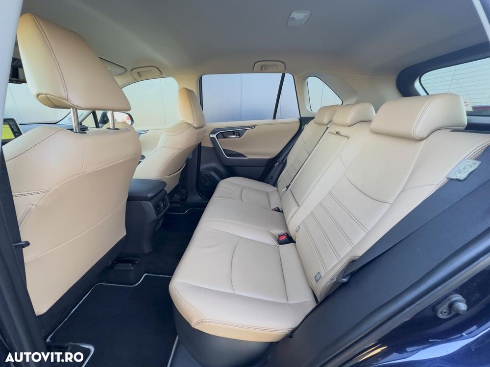 Toyota RAV4 2.5 4x4 Lounge - 17