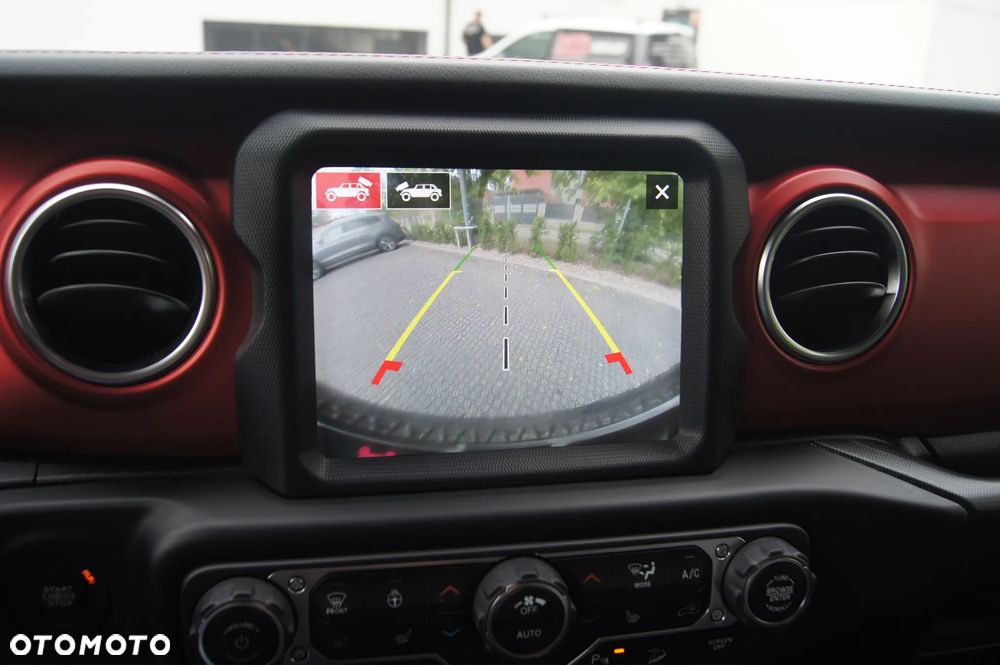 Jeep Wrangler - 8