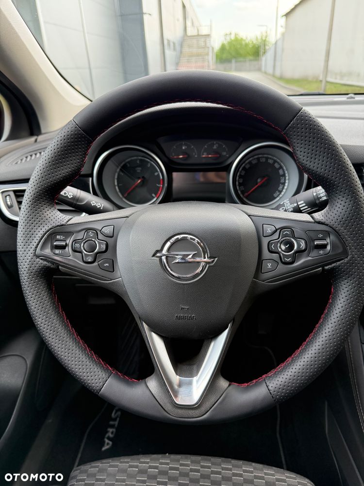 Opel Astra 1.4 T Elite - 18
