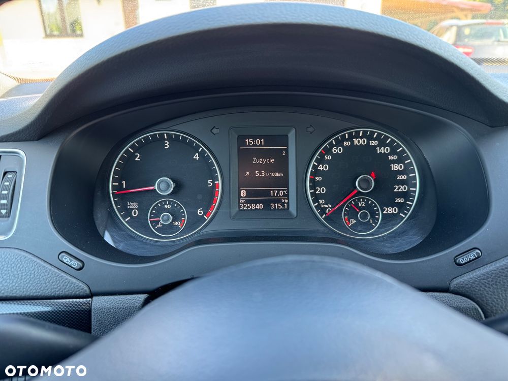 Volkswagen Jetta 1.6 TDI Trendline - 9