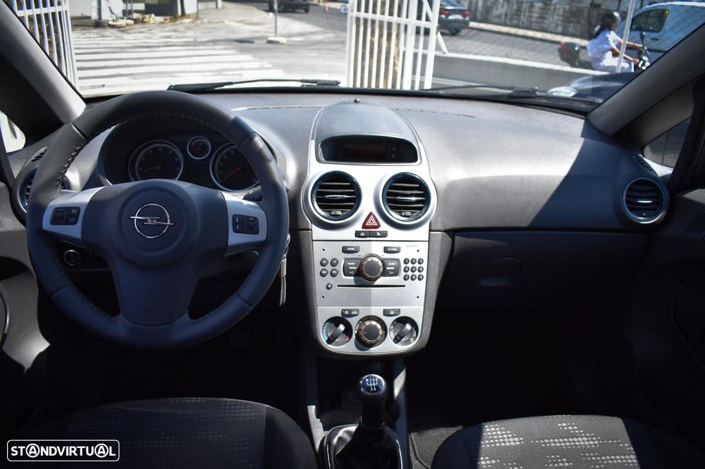 Opel Corsa 1.2 Connect - 8