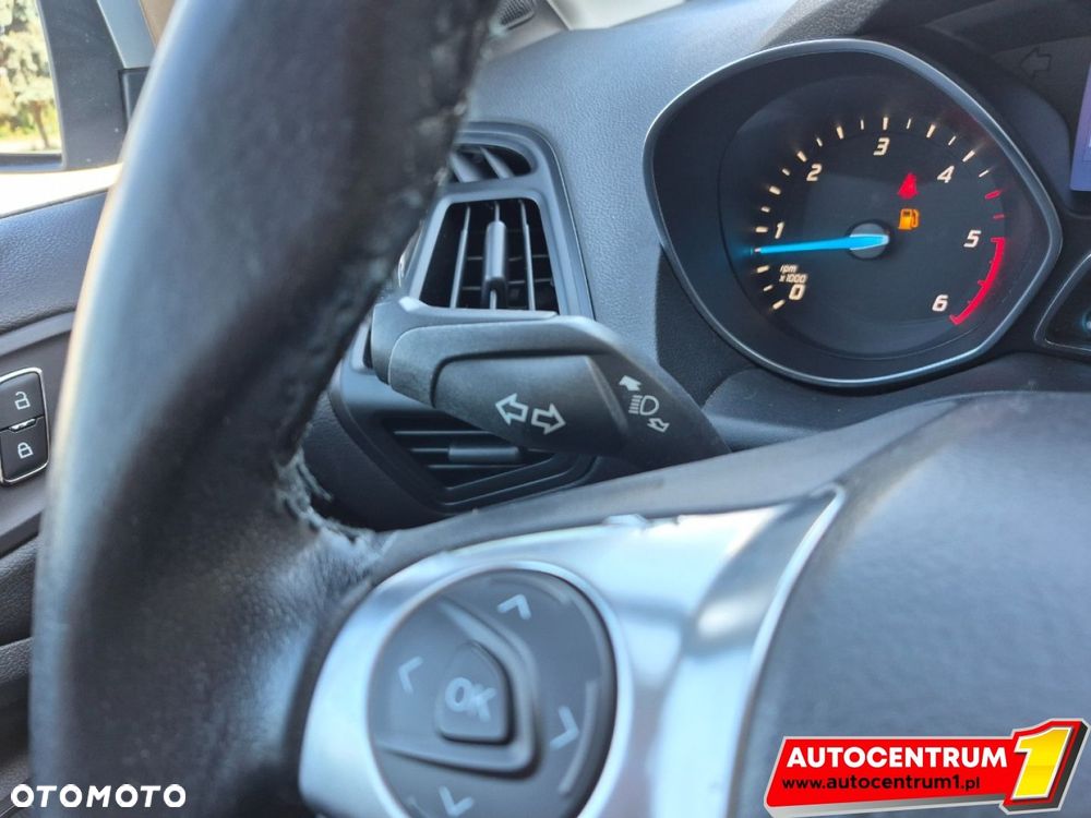 Ford Kuga - 24