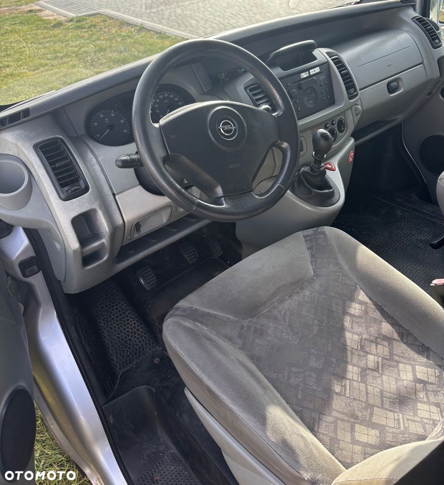 Opel Vivaro - 6