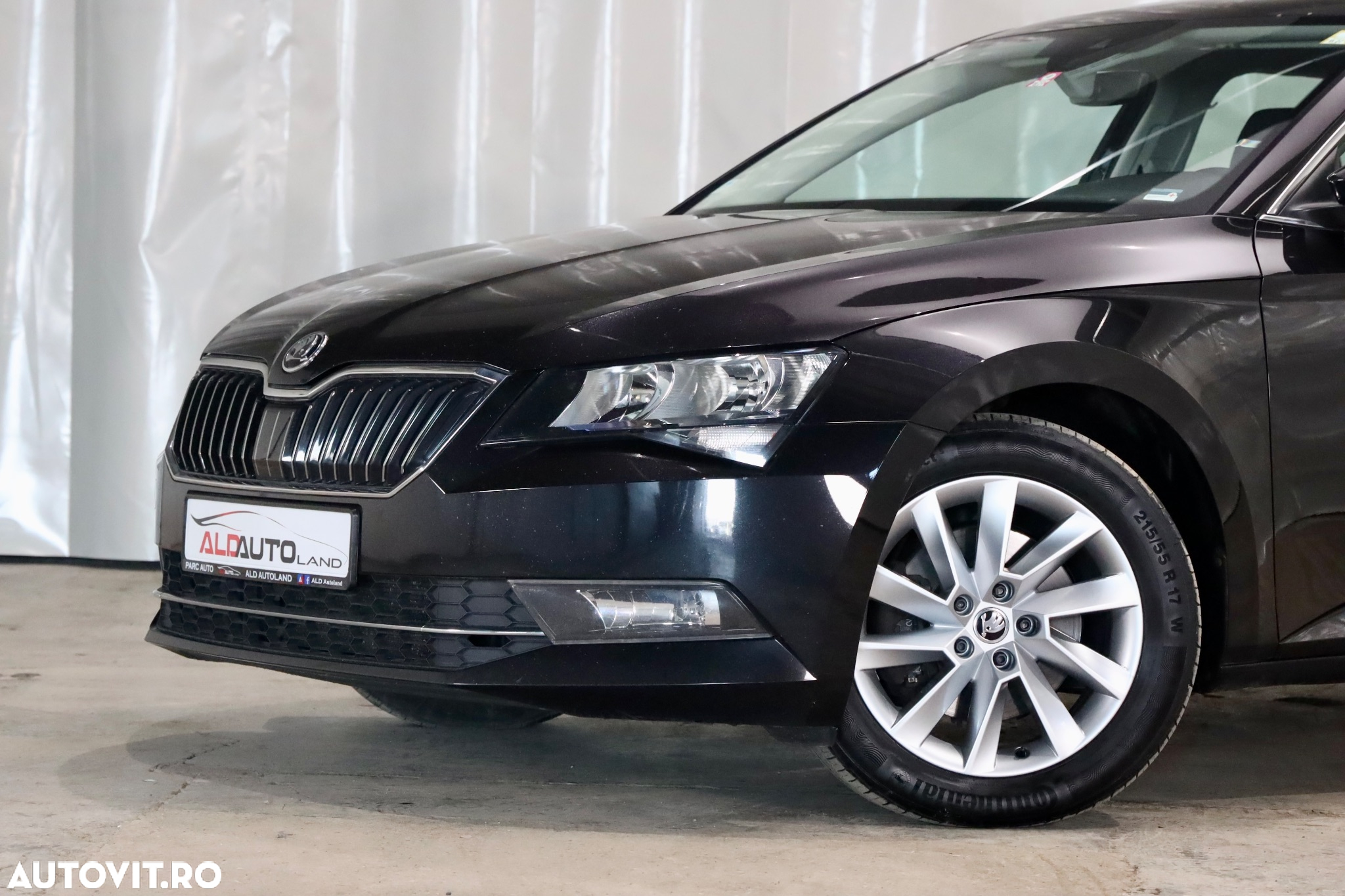 Skoda Superb 2.0 TDI DSG Style - 21