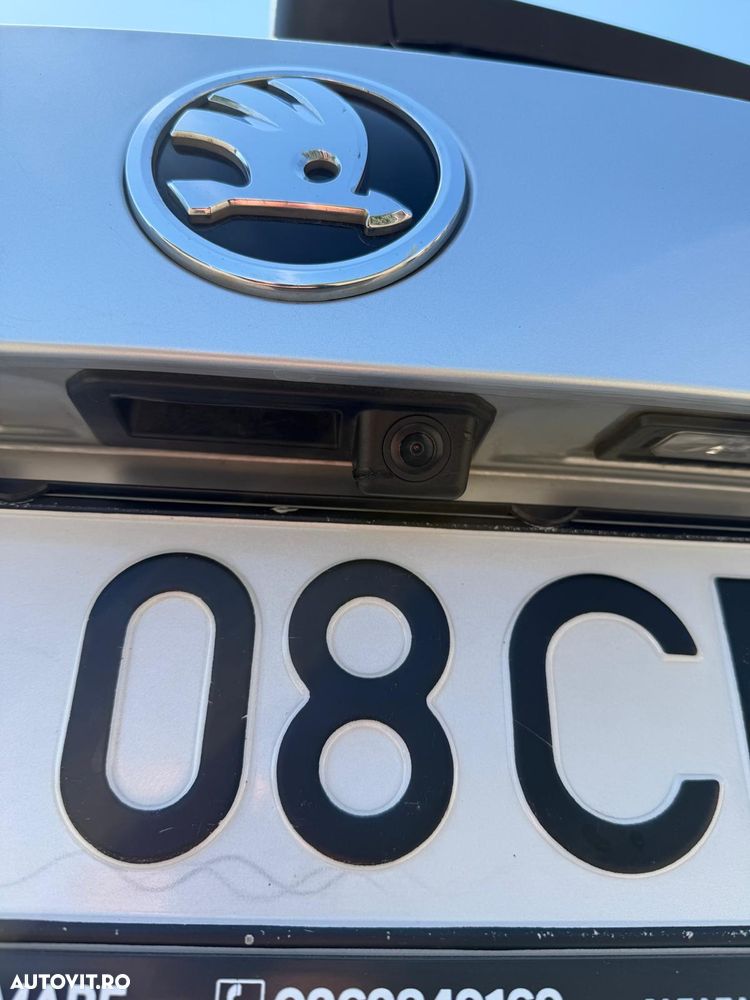 Skoda Superb 1.5 TSI DSG Ambition - 11