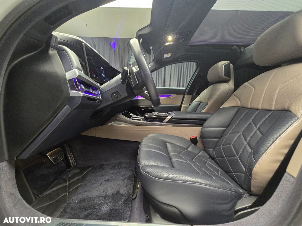 BMW 7 Series 2024 photo 2