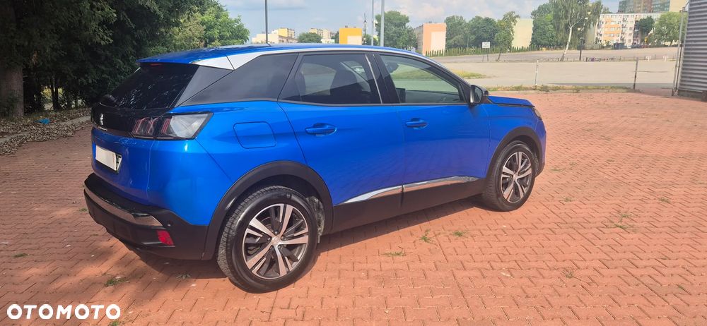 Peugeot 3008 1.2 PureTech GPF Allure S&S EAT8 - 17