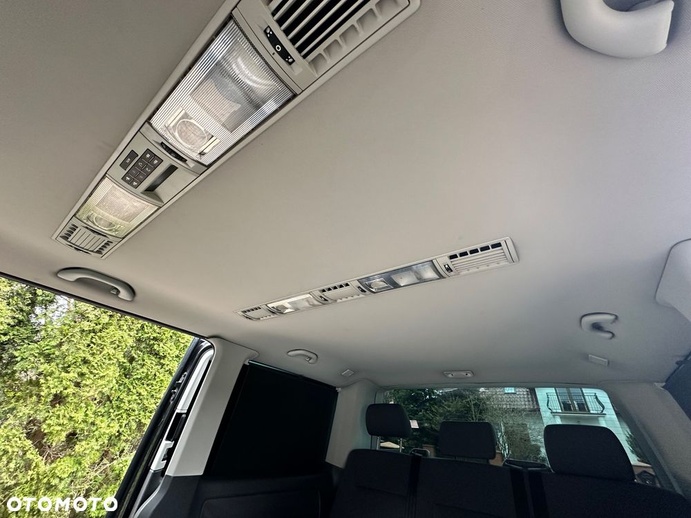 Volkswagen Multivan - 9