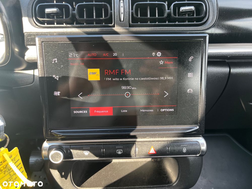 Citroën C3 1.2 PureTech GPF Live - 19