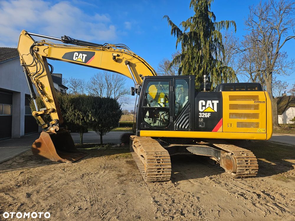 Caterpillar 326F