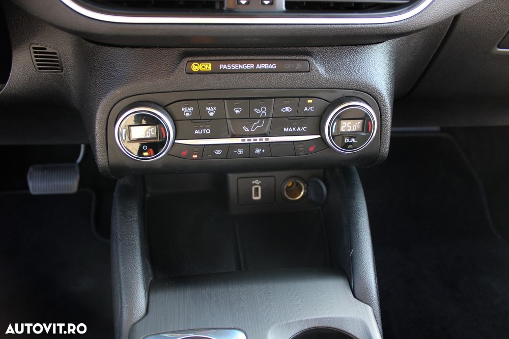 Ford Focus - 19