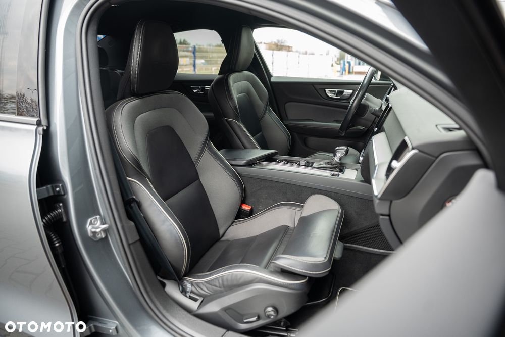 Volvo S60 T4 Geartronic RDesign - 26