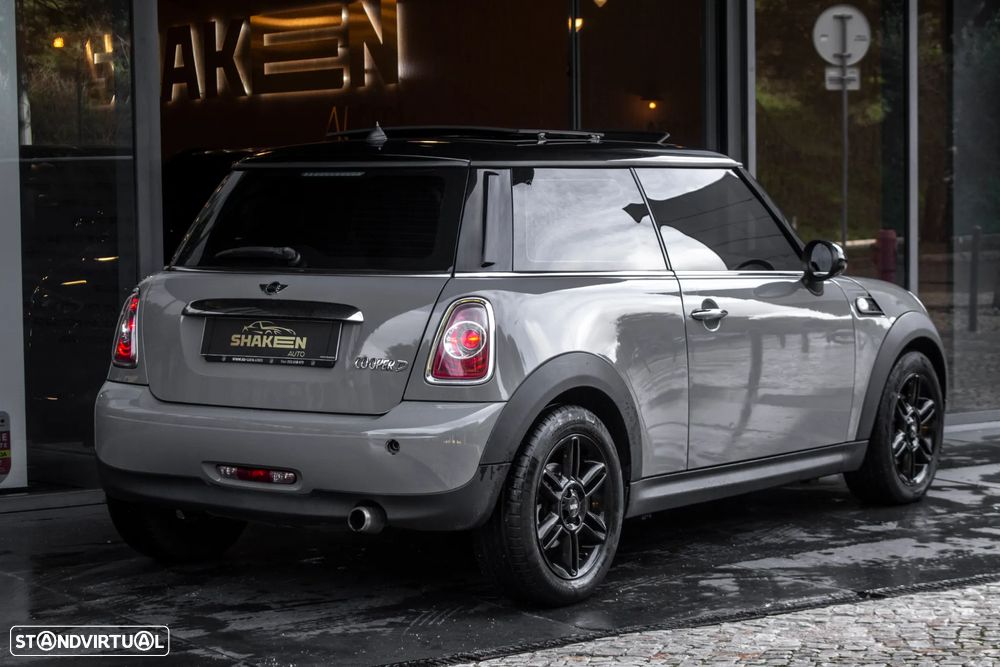 MINI 3 Portas Cooper D - 4