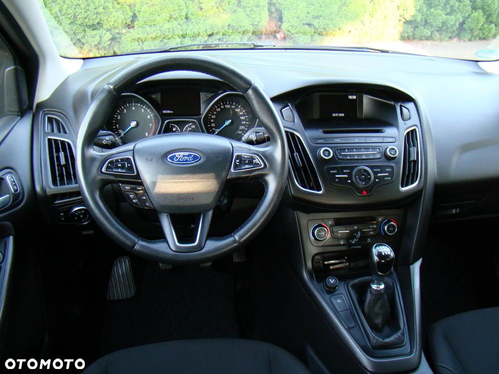 Ford Focus - 29