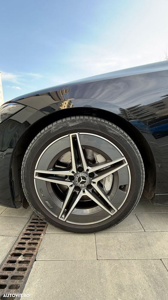 Mercedes-Benz C 300 4Matic 9G-TRONIC AMG Line - 9