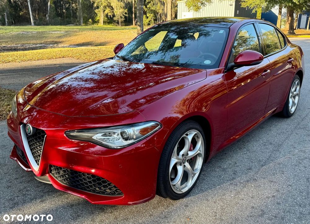Alfa Romeo Giulia 2.0 Turbo 16V AT8-Q4 Ti - 5