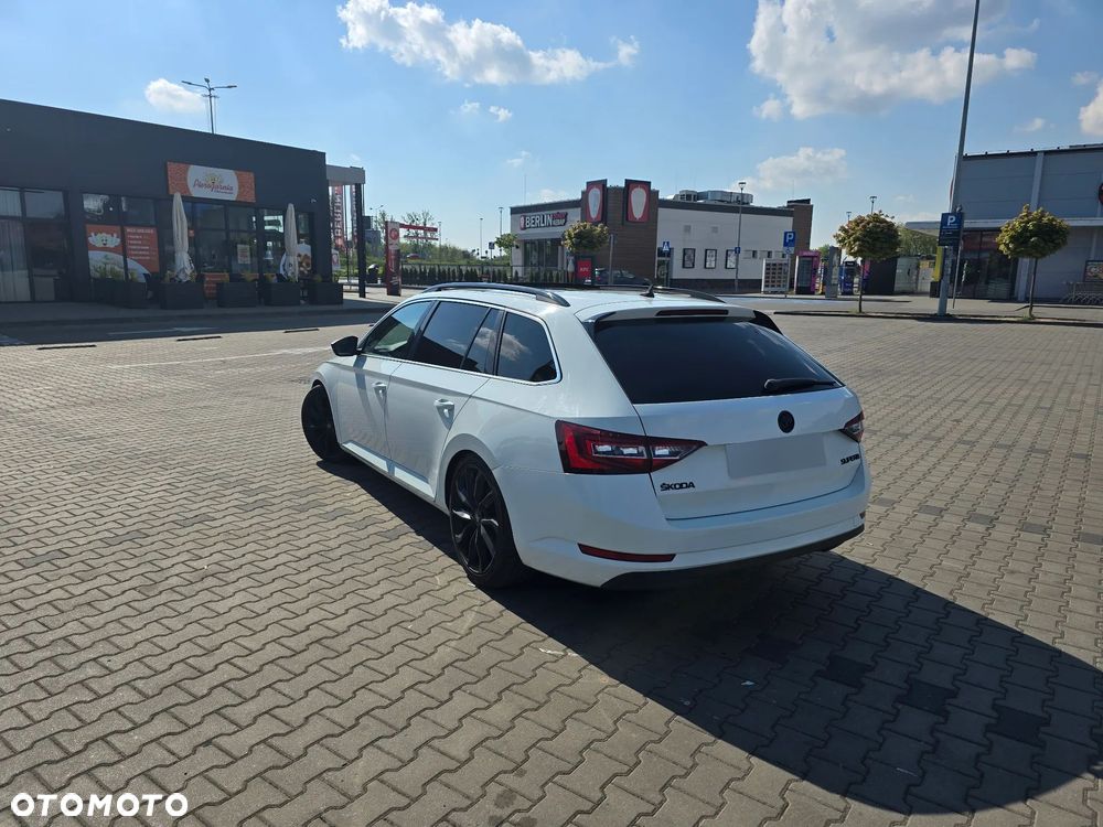 Skoda Superb 2.0 TDI Active DSG - 1