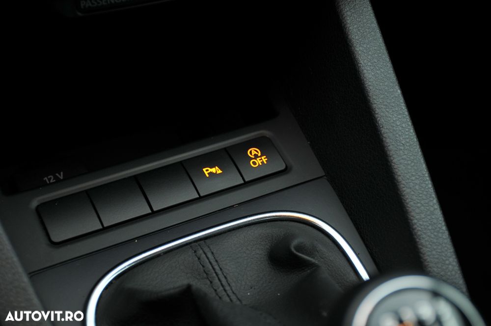 Volkswagen Jetta 1.2 TSI Trendline - 11