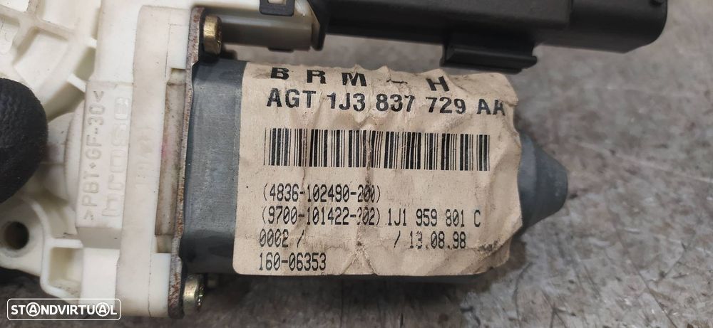 MOTOR ELEVADOR DE VIDRO FRONTAL ESQUERDO VOLKSWAGEN GOLF IV 1998 -1j3837729AA - 2