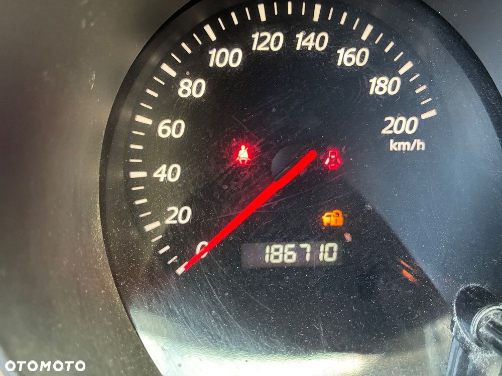 Suzuki Grand Vitara 1.6 - 11