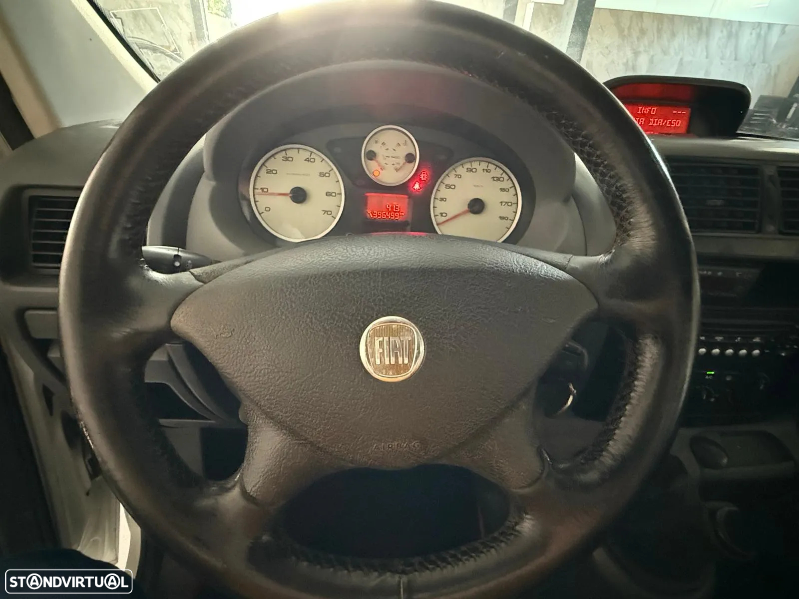Fiat Scudo 2.0 M-Jet, Versão longa, 3 lugares - 9