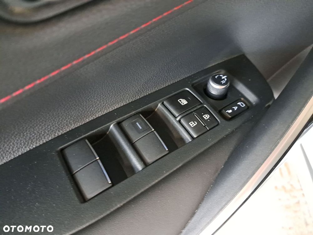 Toyota Corolla 2.0 Hybrid GR Sport - 35