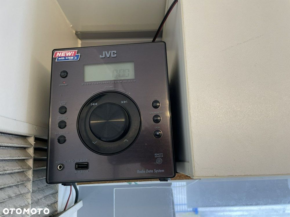 Mercedes-Benz Sprinter - 24