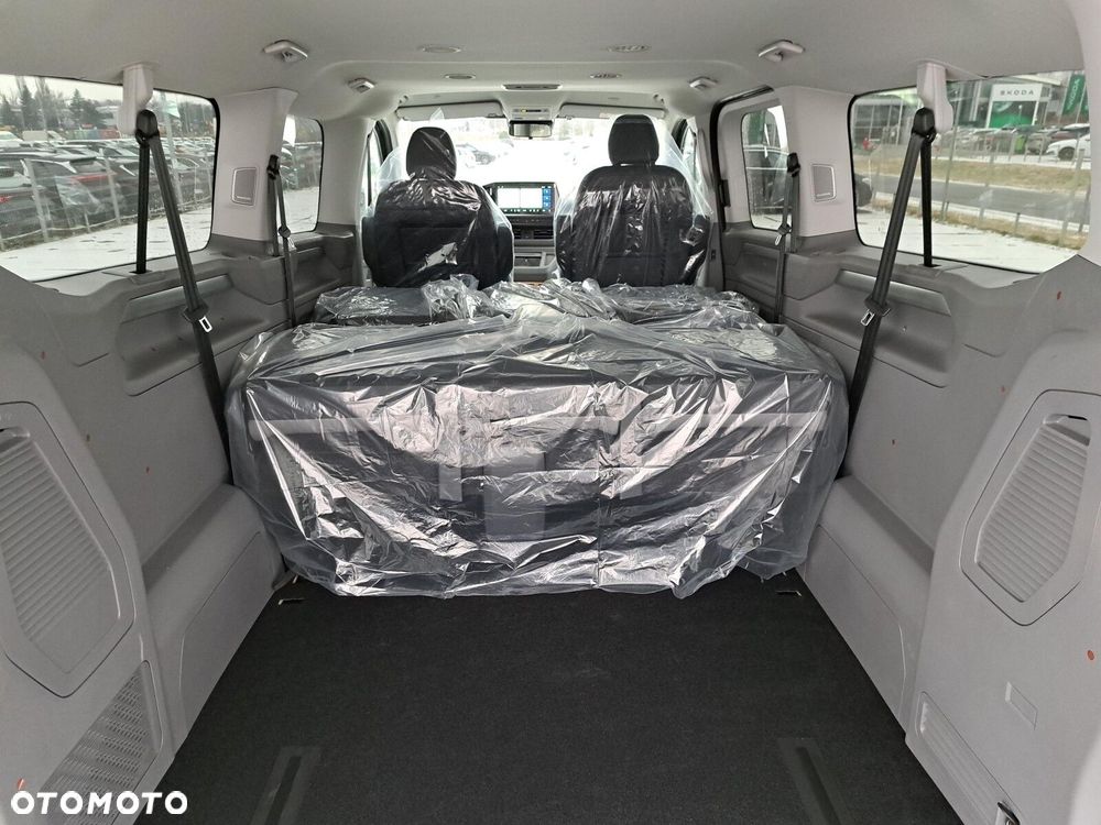 Volkswagen Nowa Caravelle Life silnik: 2,0 l TDI 150 KM / skrzynia biegów: 8-biegowa automatyczna rozstaw osi: 3500 mm   Rozsz. - 28