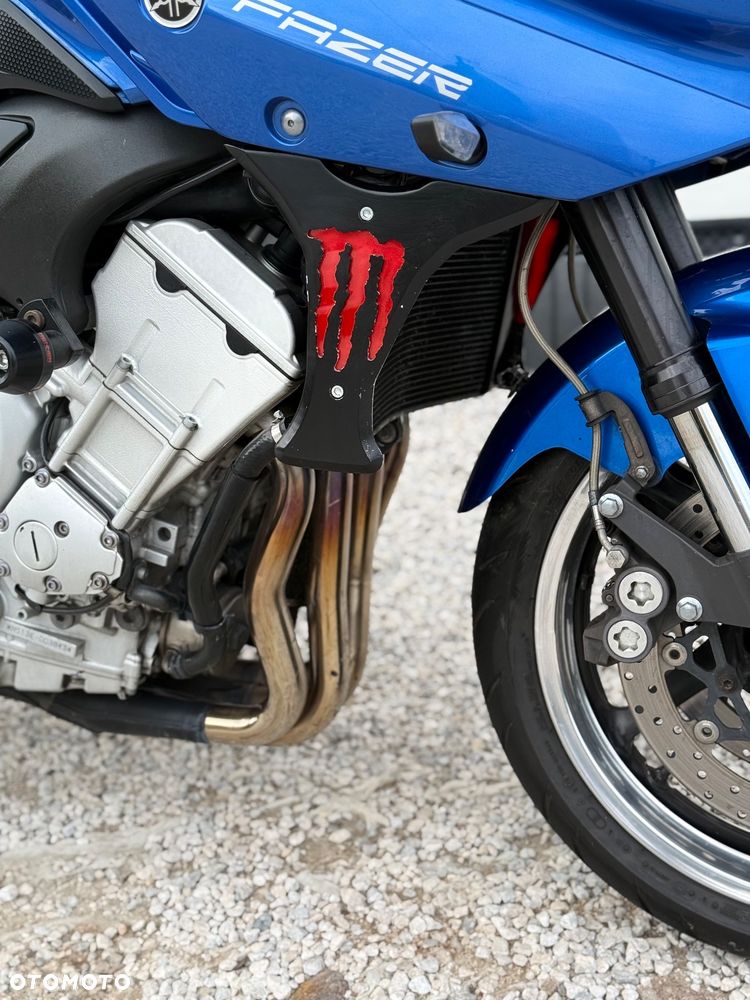 Yamaha FZ - 15