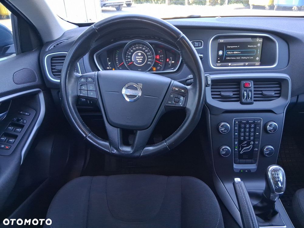 Volvo V40 - 14