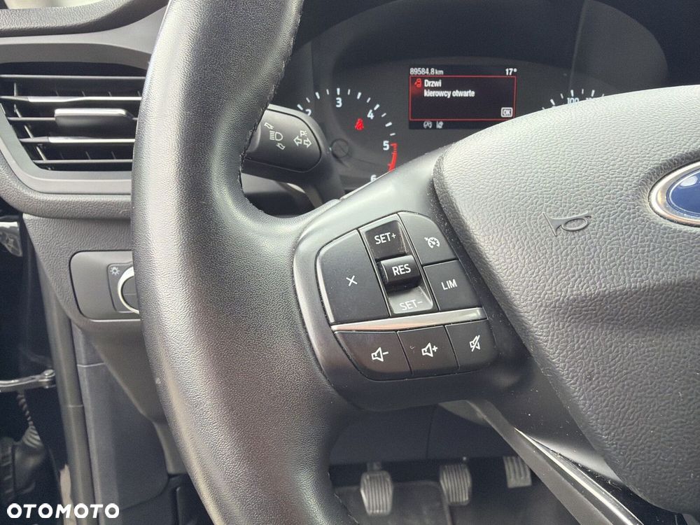 Ford Kuga - 22