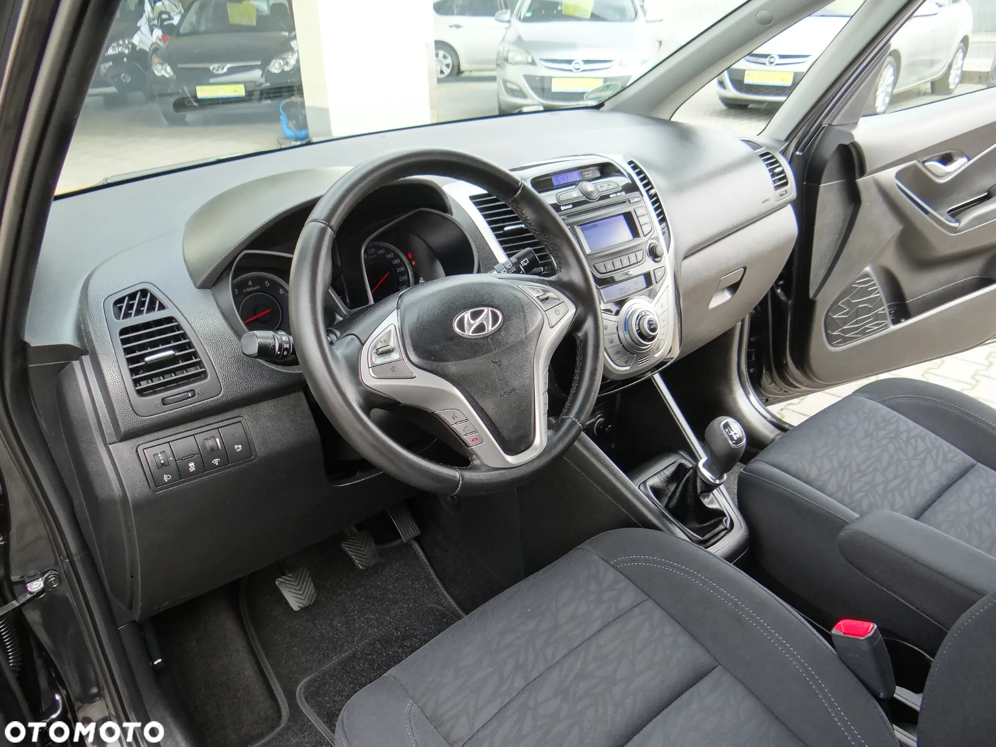 Hyundai ix20 1.4 Premium - 26