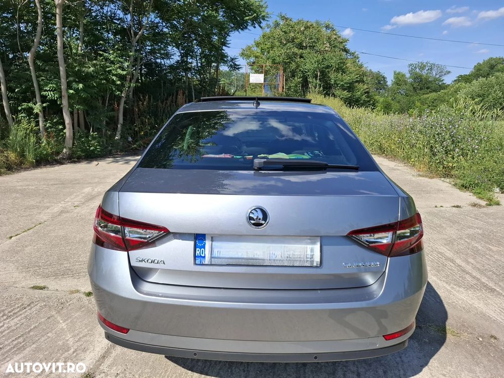 Skoda Superb 2.0 TDI DSG Laurin & Klement - 2
