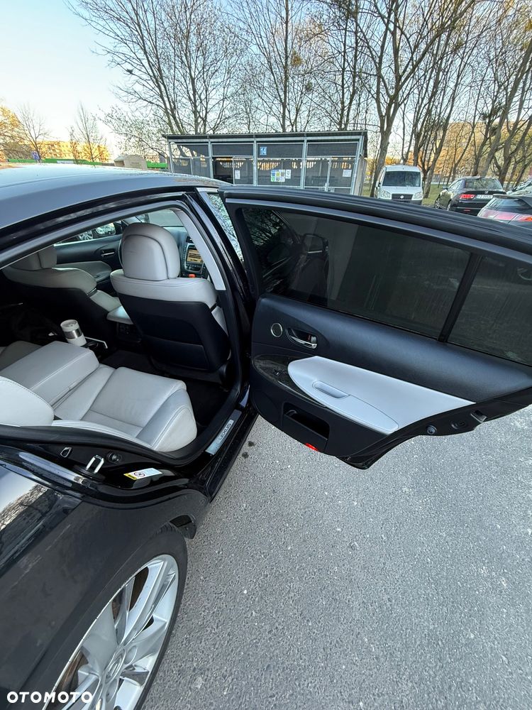 Lexus GS 450h Prestige + - 11