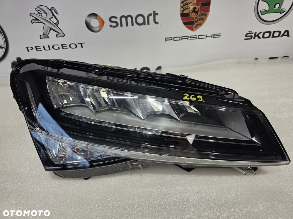 SKODA SUPERB 3 III LIFT 3V0 19- PRAWA LAMPA PRZEDNIA PRZÓD LED CRYSTAL LIGHTING NR 3V1941016C NR AUKCJI LPP269 - 1