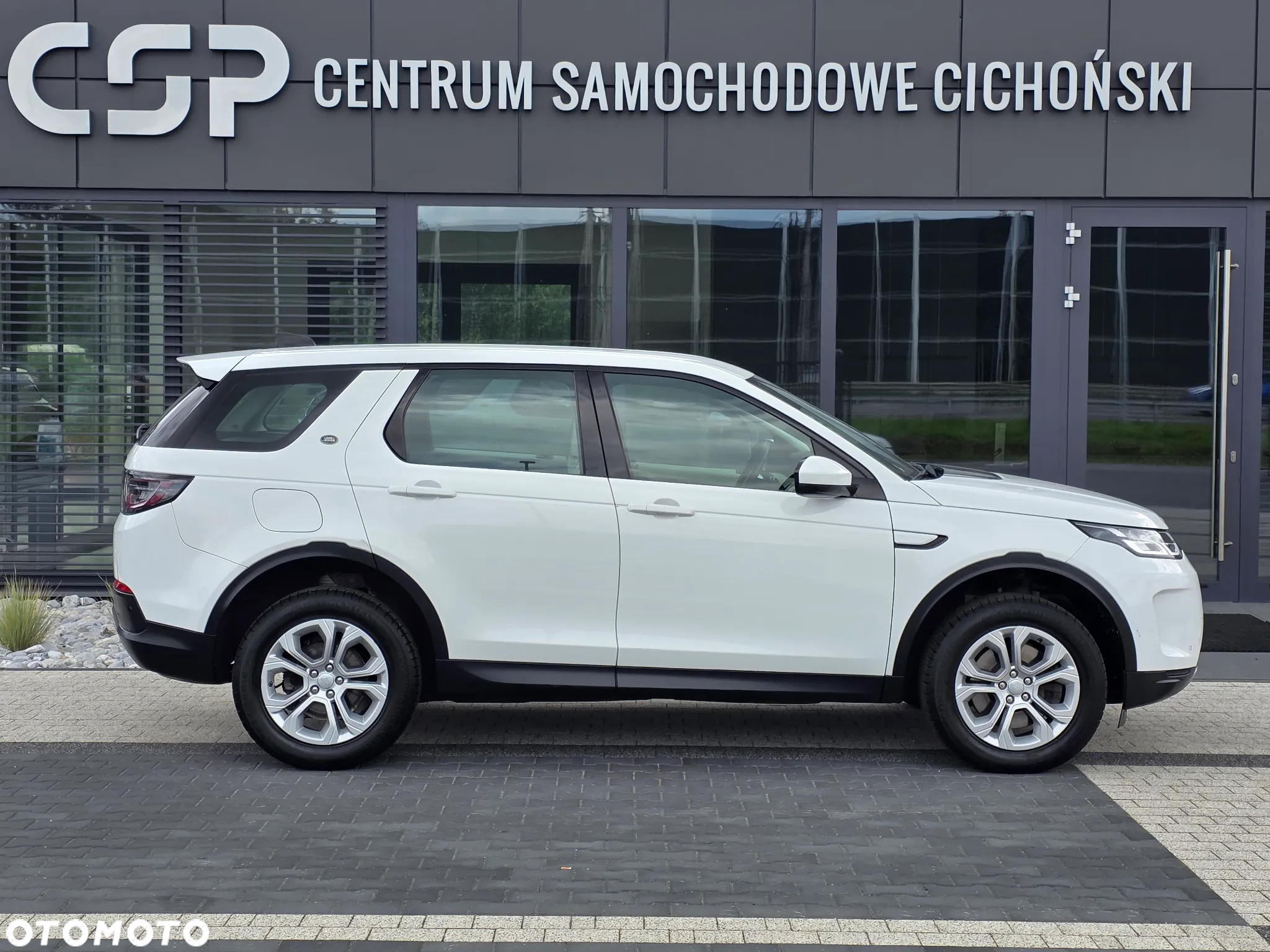 Land Rover Discovery Sport 2.0 D180 R-Dynamic SE - 12
