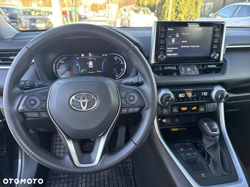 Toyota RAV4 - 11