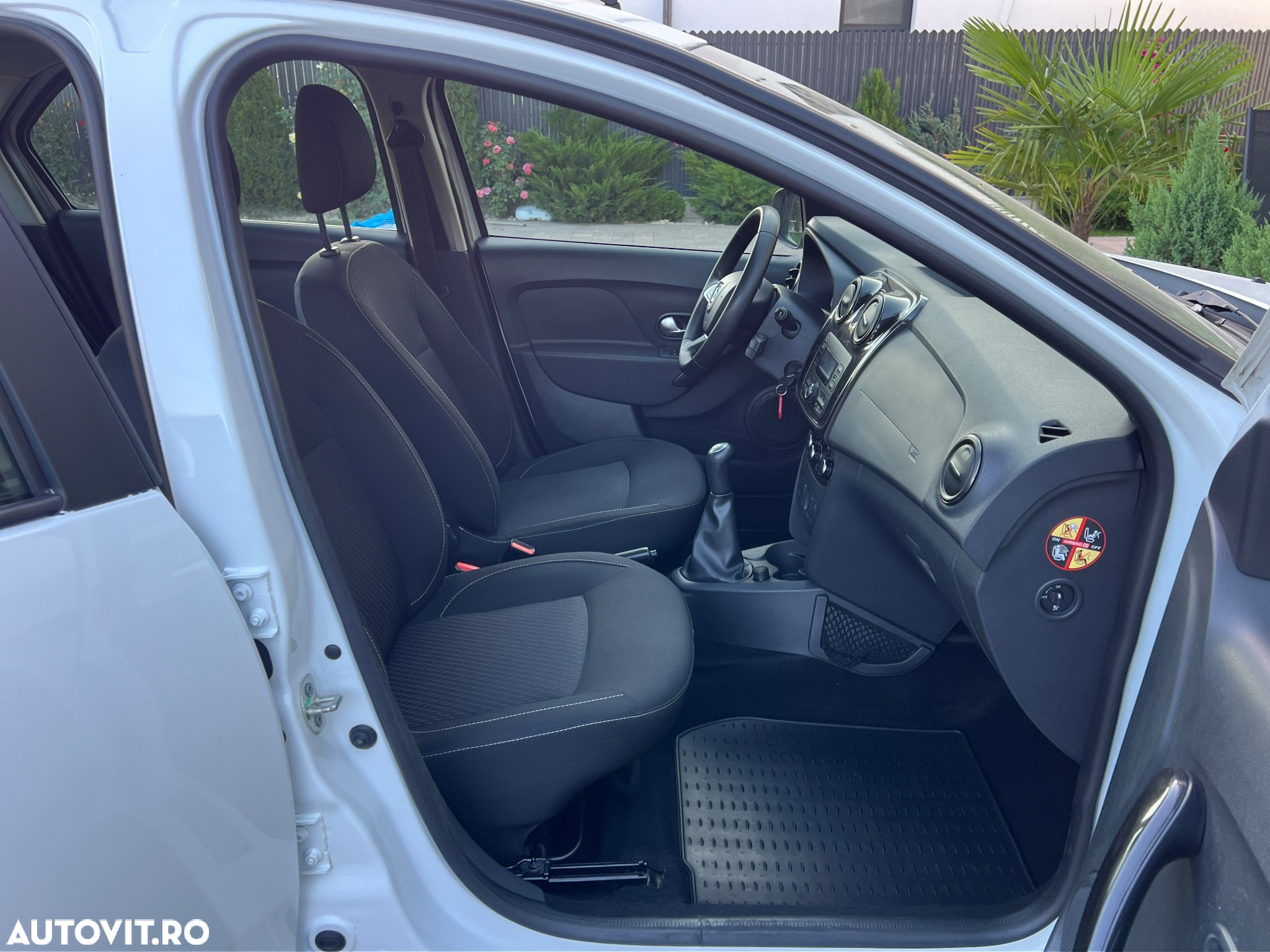 Dacia Logan 1.5 Blue dCi Laureate - 19