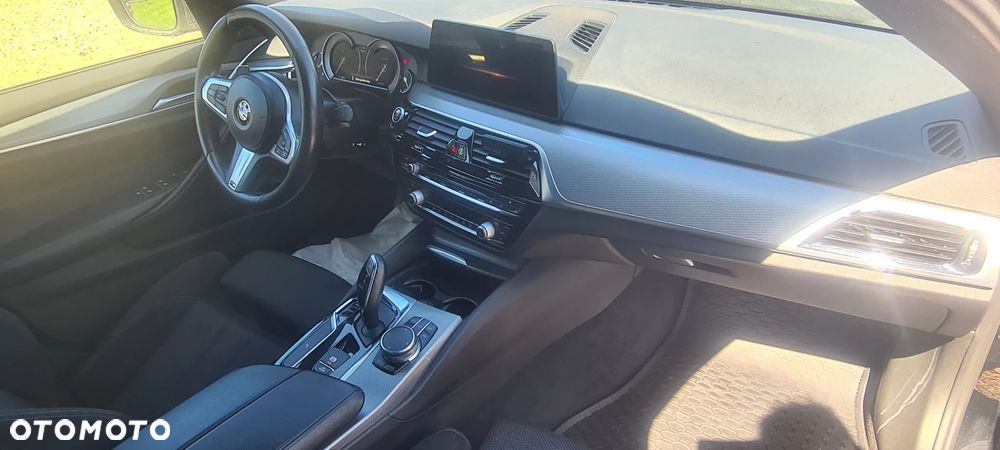 BMW Seria 5 520d xDrive M Sport sport - 6