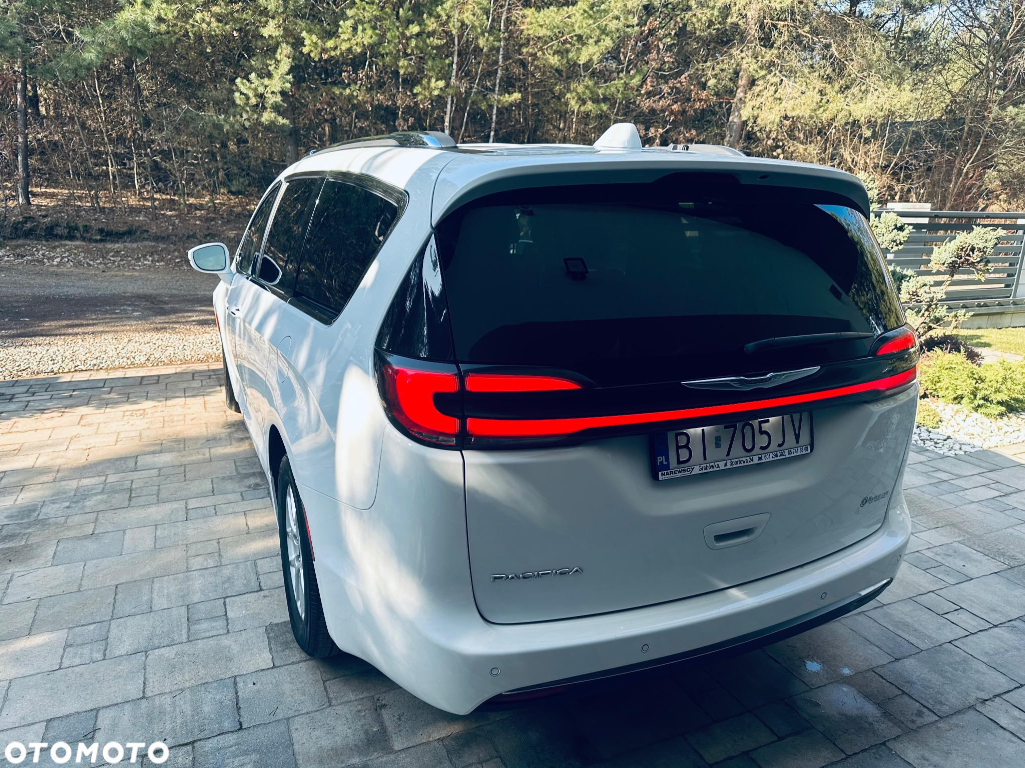 Chrysler Pacifica - 7